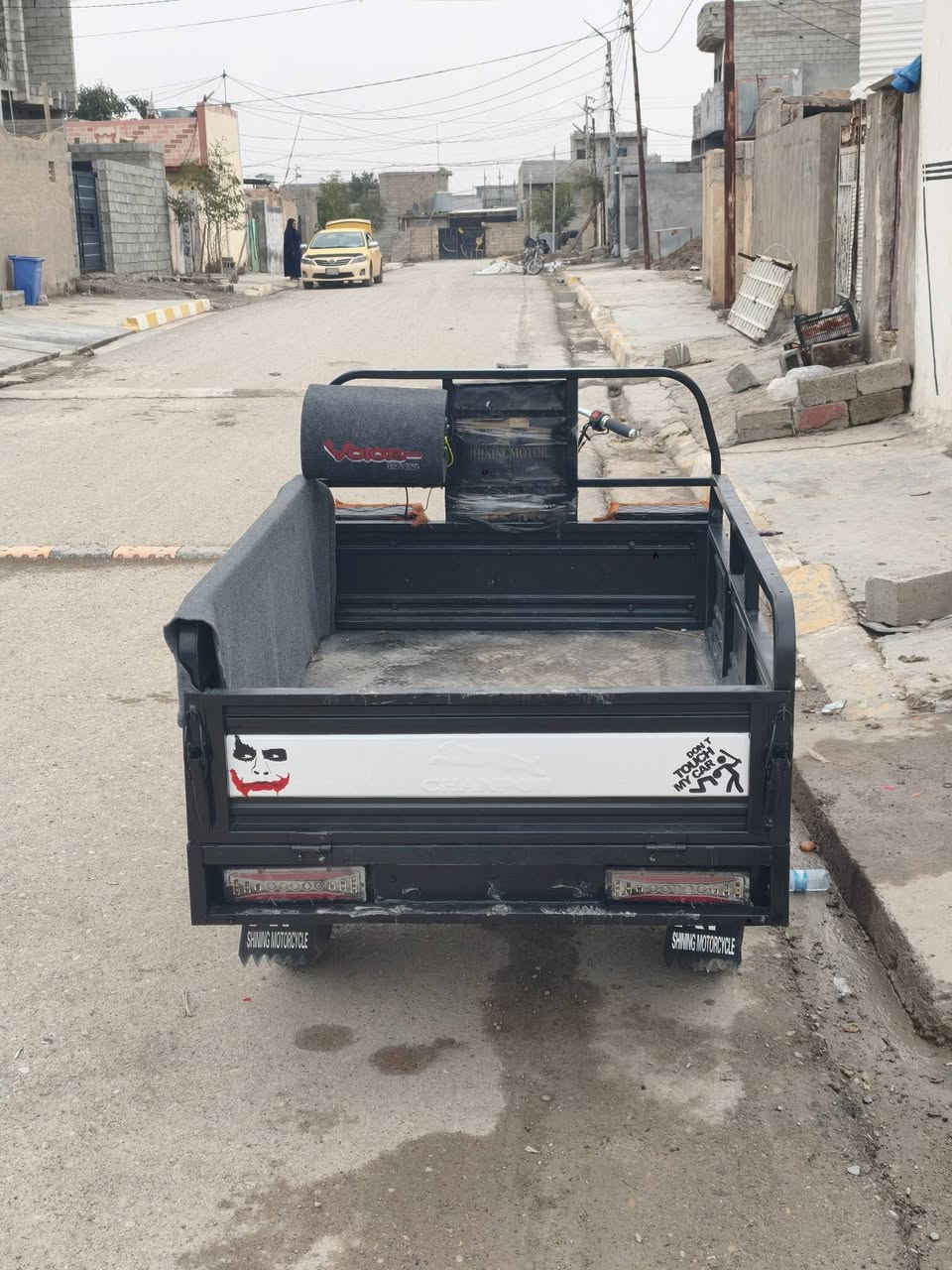 ستوته للبيع موديل 22 اوراق كامله لايتاتها موجودات كلي كناني فاتحهم وكلهن شغالات تخم تاير جديد ستوته نقره سلف شباب لا احد يطب لي خاص على الرقم السعر 1,175 وبيها مجال للشراي تدلل علينا مكان ديالى جلولاه ستوته مسوينها رياضيه لايتاتها والشاير موجودات والهورنات هم موجودات***********
