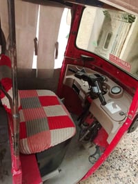 تكتك 2018 رقم وسنويه  مصبوغه جمالية  سعر 4800 مكاني بغداد قرب سيطرة ال...