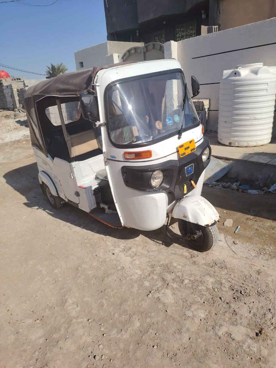 تكتك لبيع ٢٢ كشره مكفول صبغ معجون وكفول من ضربه بيه بادر مكينه مكفول تنقيص وتبخير  مكان كوت اوراقه ستنساخ تكفل حلال وحرام مكان كوت سعره ٥٥٠٠ وبيه مجال 
***********
مكلف بل نشر
