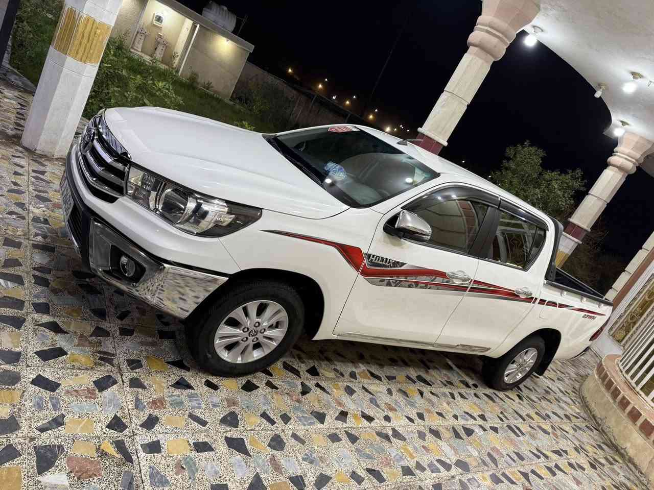 سلام عليكم
البيع بيكم تويوتا هايلوكس ناصيه
وكاله شركة ساز فوللل مواصفات
موديل 2025 رقم اربيل 
ماشيه 25 الف
مكفوله كفاله عامه ع وضع الشركة
حجم المحرك 4 سرندر 2700
نوع الوقود بانزين
بصمه تشغيل وتفتيح
تحكم ستيرن جهتين 
كير اتماتيك
كشنات حار بارد
تبريد قطعتين بيانو لمس
حساس خلفي
شاشه حجم كبير 
كامره دواره 
ويل كروم 
بنيد  جكات
6 سماعات 
مري شفط 
اشاره بل مري
بعد بيها هواي مواصفات
معروفه مواصفات  شركة ساز
السعر 295 $ بيها مجال بصيط 
العنوان بغداد جسر ديالى الجديد 
تقاطع 9 نيسان
الاستفسار ***********
ابو محمد الشمري
