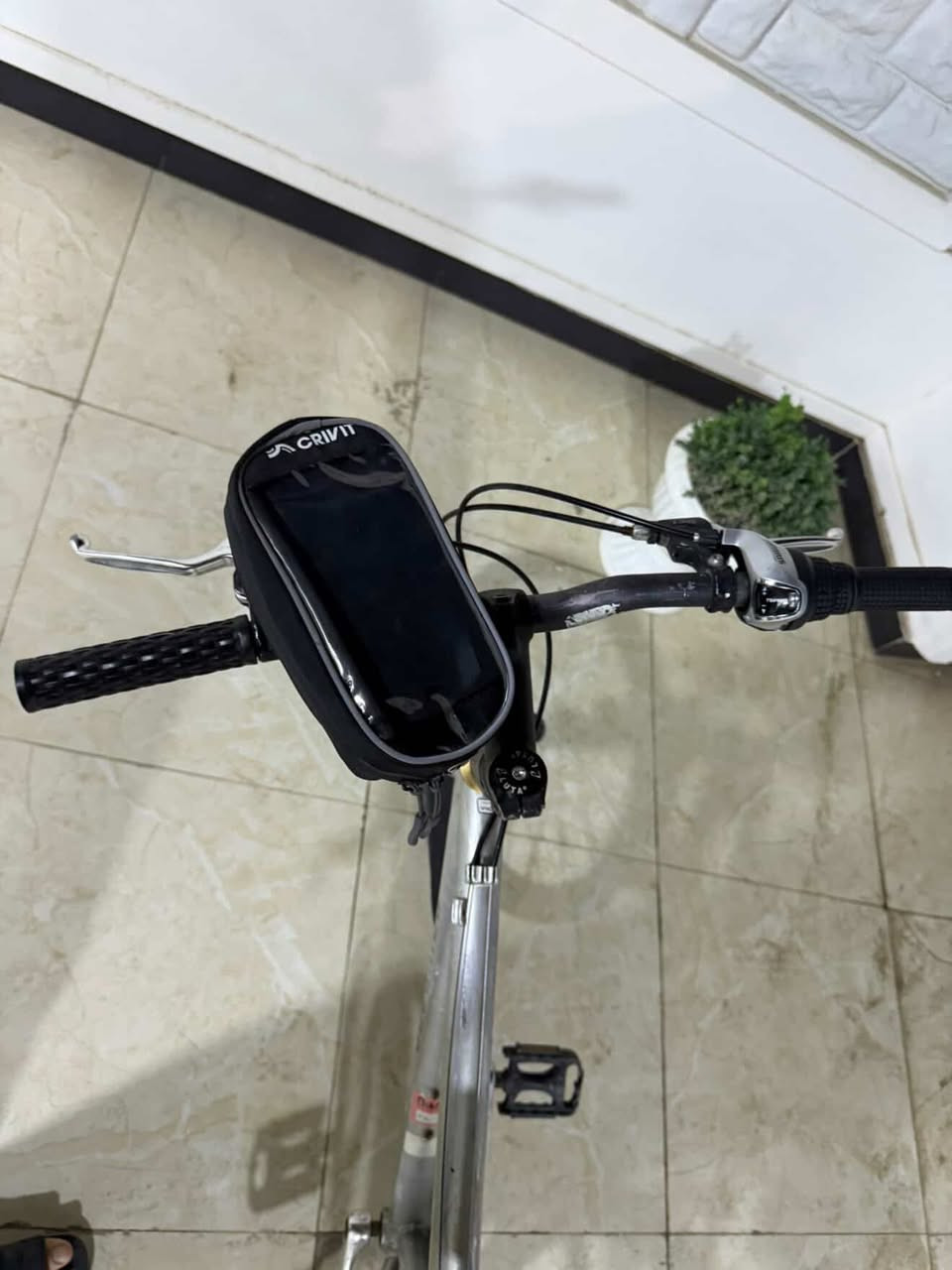 السلام عليكم
بالسيكل للبيع جديد سعر 125 

متروك البايسكل محد طالع بي يرادله جوب 

للتاير فقط مكاني ديوانيه


**إذا كنت صاحب هذا الإعلان وتريد حذفه لأي سبب، رجاءا أرسل رسالة إلى الدعم الفني**