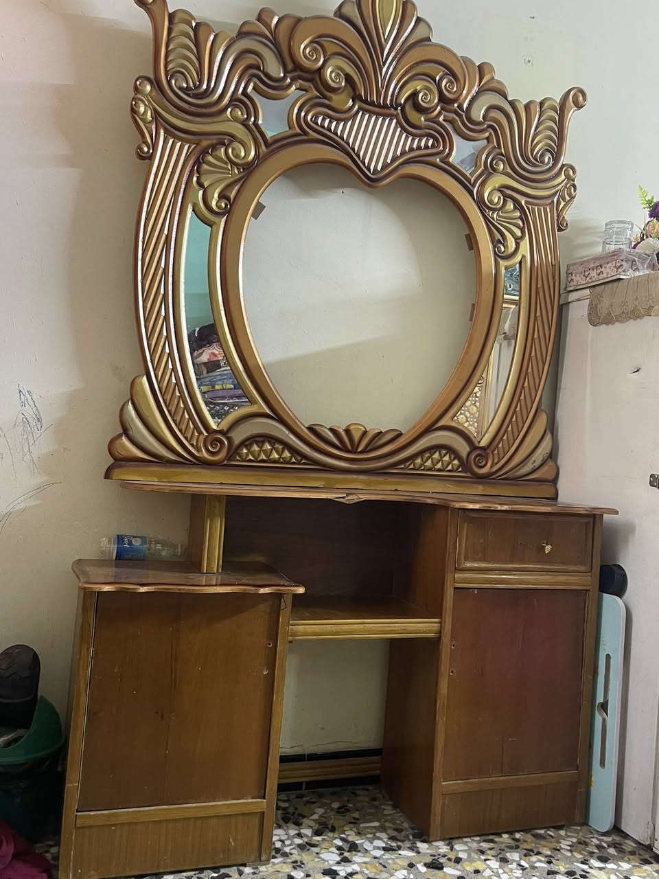 السلام عليكم عدي هذني 3 قطع ميز ابو مرايه مكسوره المرايه مالته  السعر 200


**إذا كنت صاحب هذا الإعلان وتريد حذفه لأي سبب، رجاءا أرسل رسالة إلى الدعم الفني**