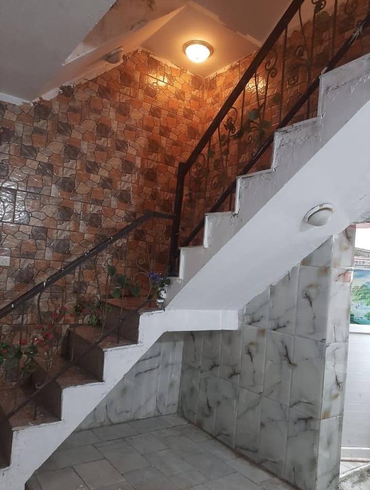 مشتمل للايجار مساحة 90 متر  في الشعب

في الشعب العقاري الثانية يحتوي على

حولي ومطبخ وخدمات وترك

والطابق الثاني غرفتين نوم وخدمات مع بيتونة وصطح

ملاحضة : لمشتمل خاطعين منة لستقبال

يعني مشتمل كامل عدا لستقبال ماخذينة

سعر الايجار  450 الف

للاستفسار   ***********

مكتب العقابي للوساطة العقارية
