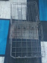 سلات للبيع جديده مال غساله هايسنس عدد 2 قيم وأخذ ٠٧٧١٧٤٦٥٤٥٠