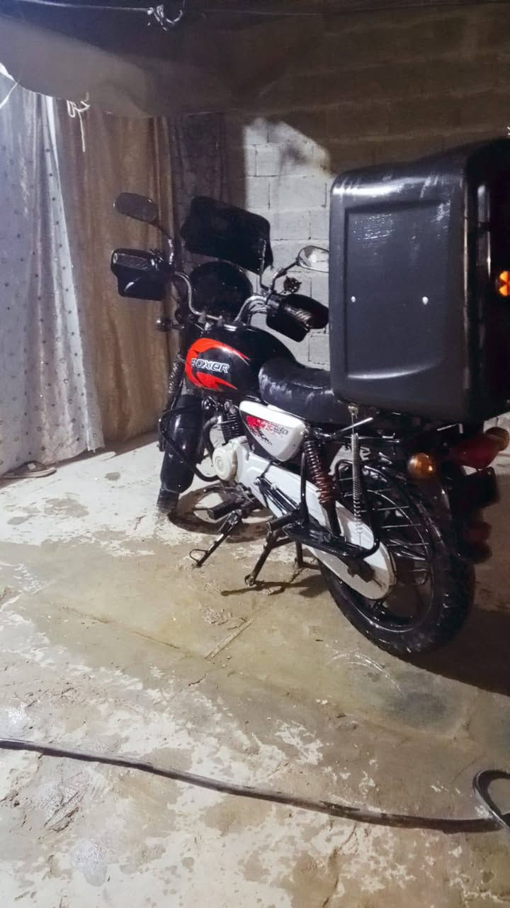 سلام عليكم دراجة بوكسر جبلي مديل2022 دراجة رقم تحويل ثاني يوم سعر 2200وبيهة مجال للستفسار ***********
