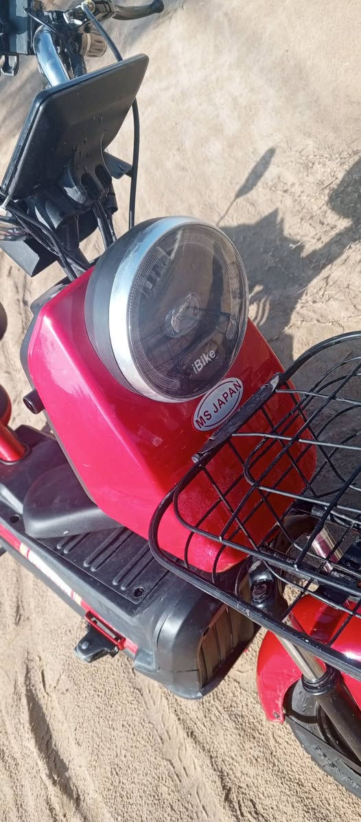 من رخصت مدير الكروب سلام عليكم دراجه شحن للبيع حجم ١٤دراجه كامله ماعوزها شي تجي تركب وتروح نضيفه حجم ١٤ صناعتها ياباني 🇯🇵 بطاريات زينات شاير شقاله ليت شقال عالي ناصي كفراتها جديدات مابيهن اي كسر تواير جدد جوبلس بدون جوب دراجه بلاديه بعدها موديل ٢٠٢٥ سعر ٢٠٤٠ وبيها مجال تصل وبيك خير ودلل ‏‪***********‬‏
