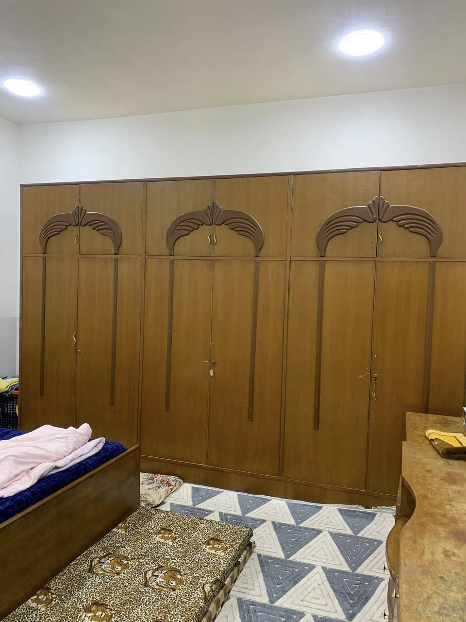 غرفه صاج نضيفه جدأ  للبيع مكاني الدوره الطعمه    السعر 450 وبيها مجال بسيط كلش ***********
