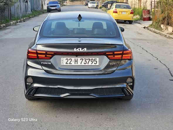 سلام عليكم 
للبيع 
سعر 125
كيا فورتي 2022 جي تي لاين 
مواصفات فول عدا السلايت 
ماشيه 83 الف 
كابون بنزين بيها ⛽️ 
3 أنظمة قيادة سبورت سمارت نورمل 
تحديد مسار توقف ذاتي كروس سرعة نقط عمياء جانبية 
قيادة ذاتية ومانع انزلاق رادار خلفي وأمامي  بصمة ابواب مع إشارة ترحيب تشغيل عن بعد شاشة جبيرة 10 in ستيرن حرف D  سيارة محرك 2000 دوش شرط المحرك والكير
🚫صبغ 6 قطع  بدون دواخل مرفق السونر ورقم الشاصي بلمنشور 🚫
رقم اربيل الجديد شرط التحويل 
السياره جاهزه 
للإستفسار الاتصال 
***********
***********
