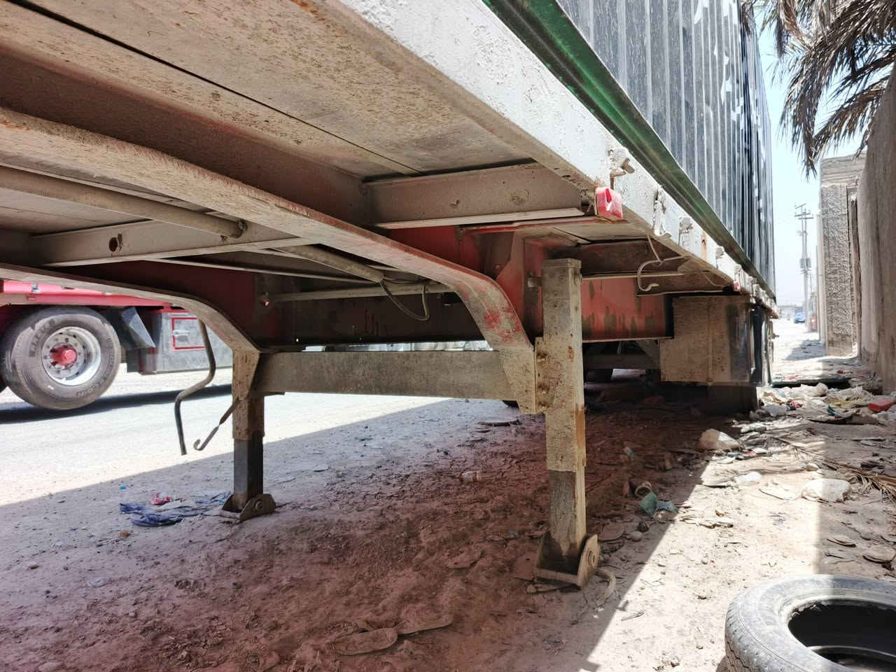 السلام عليكم عربانة اوربية البيع  دنكير مارسيدس طول ١٣/٦٠ الرقم السعر ٣٥ ***********/‏//‪***********‬‏
