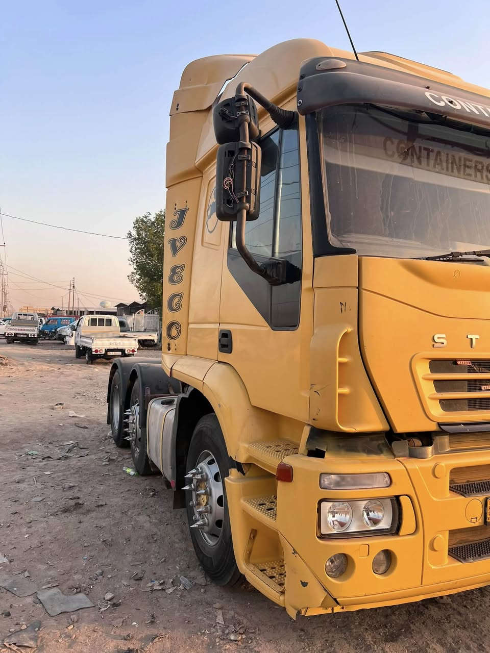 للبيع افيكو ٢٠٠٥ جاهز رقم سليمانية دولي مع عربانة ١٣ متر السعر ١٦٠ وبي مجال


**إذا كنت صاحب هذا الإعلان وتريد حذفه لأي سبب، رجاءا أرسل رسالة إلى الدعم الفني**