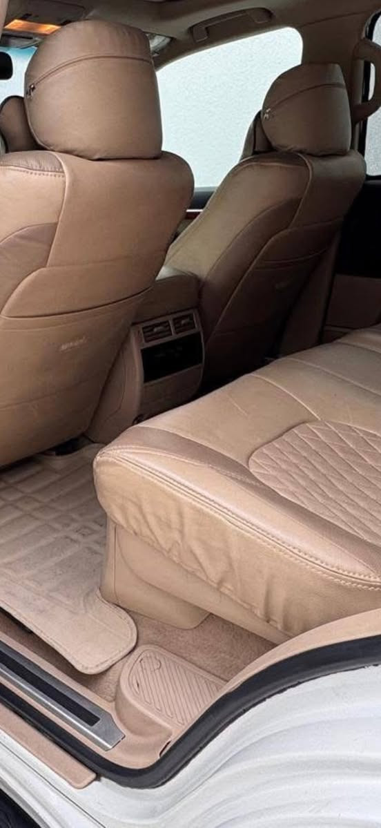 سلام عليكم للبيع لاندكروز مديل ٢٠١٣

ابريم اصل رقم بغداد بسمي
***********
بيها صبغ قليل محرك شرط مامفتوح
