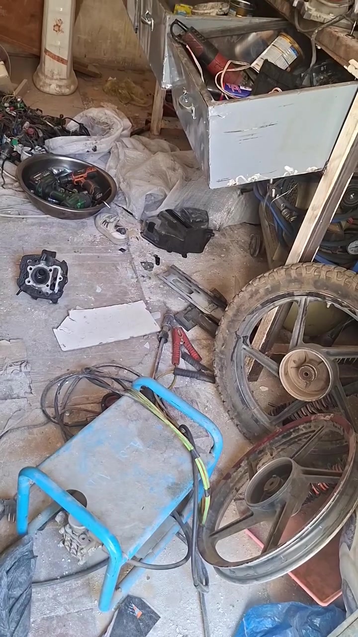 غراض محل للبيع مكانهن بغداد الامين الشراي يخابر ‎
‎***********
