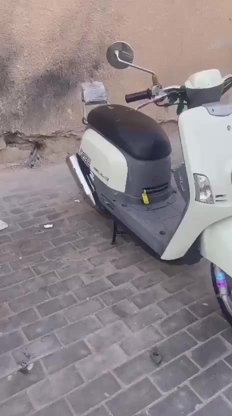 دراجه بوليس البيع كفاله عامه السعر مناسب اتصال علا هاذه رقم *********** مستعجل البيع مكان كربلاء حي البعث
