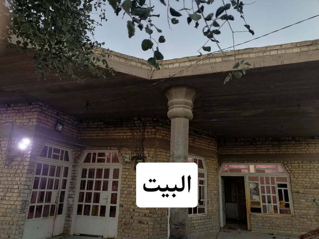 1يوجد بيت للبيع في حي الزهراء
المساحه 400م. 
بناء حديث.  
يتكون 2غرفه وصاله وهول واستقبال ومطبخ(  مساحةالبناء 235.)

2 يوجد هيكل للبيع في حي الزهراء المساحه 150متر بناء حديث

3توجد قطعه مساحه 150متر  مع بتلو للبيع في حي الزهراء 
مع التوفير كل الخدمات مجاري تبليط. 
(الاستفسار الاتصال. على الرقم
***********)
