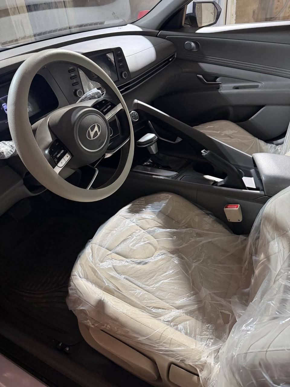 سلام عليكم 
النترا 2024
خليجيه
رقم اربيل تحويل او وكاله
كفاله عامه
ماشيه 68 الف
فول مواصفات
سعرها 186 وبي مجال
مكان السياره البصره حي الشرطه 
للاستفسار 
*********** البصرة, العراق
