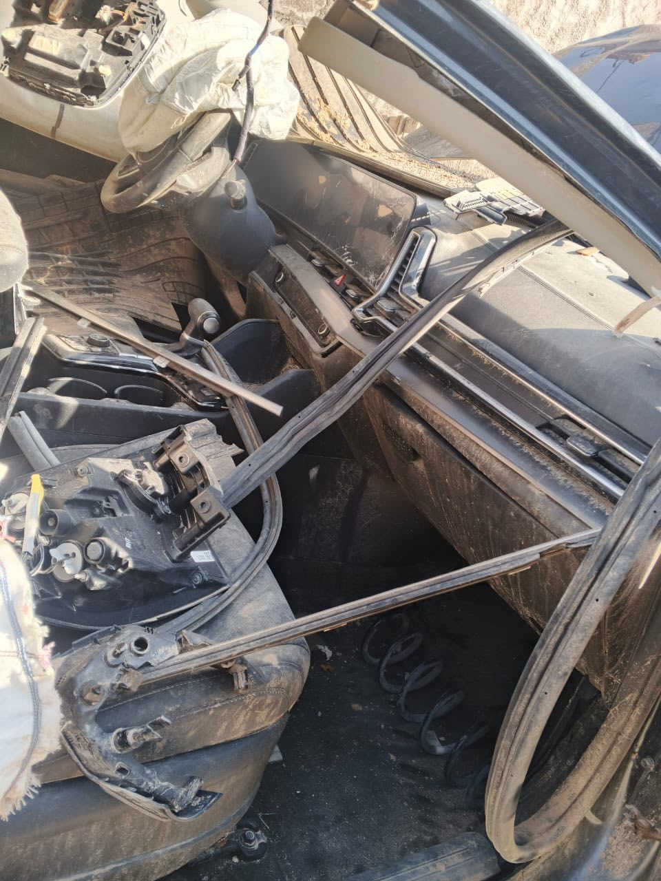 سلام عليكم كيا سبورتج مديل 2023للبيع  العنوان بغداد مدينة الصدر ***********
