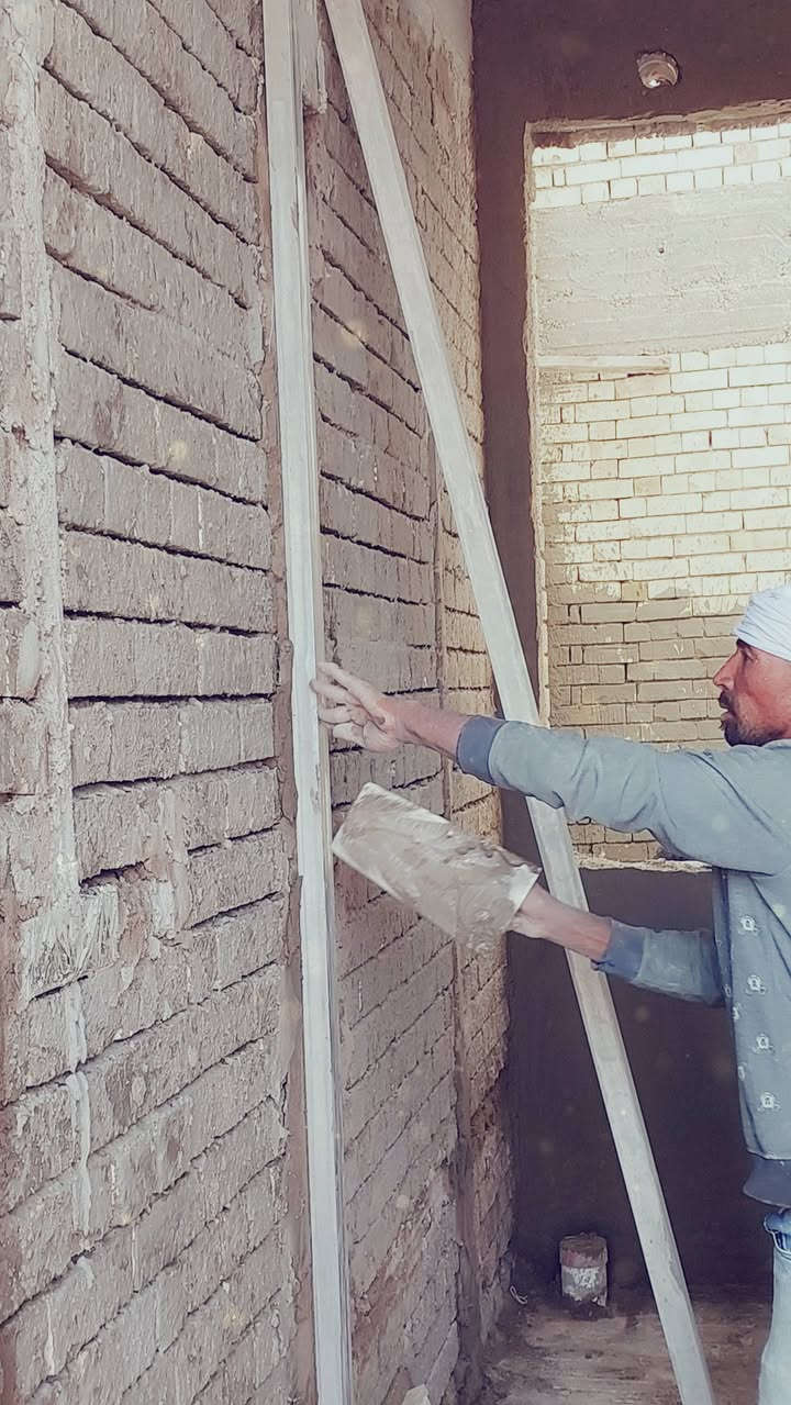 كادر العتابي
 خلفات مصرين شغل درجه اوله  
لبخ مساطر  سيراميك  جص بورك بناء اعمالنه مستمره  ***********كوت فقط
