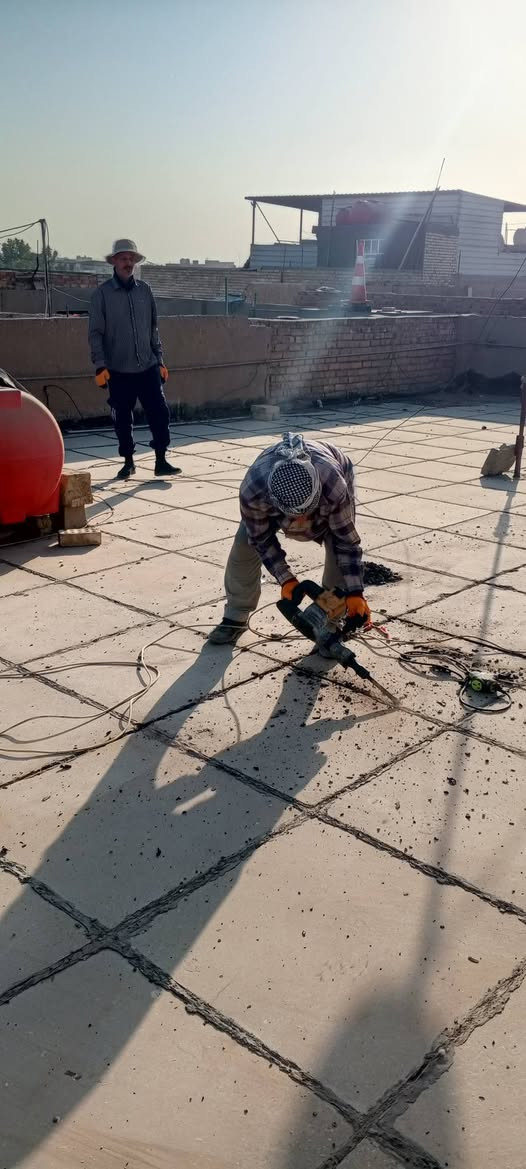 صباغ جدران حديد واجهيات وشتغل تزفيت وعاده ماستك الصطح الحجز والاستفسار اتصل ***********.    ***********.  ولاء الصباغ
