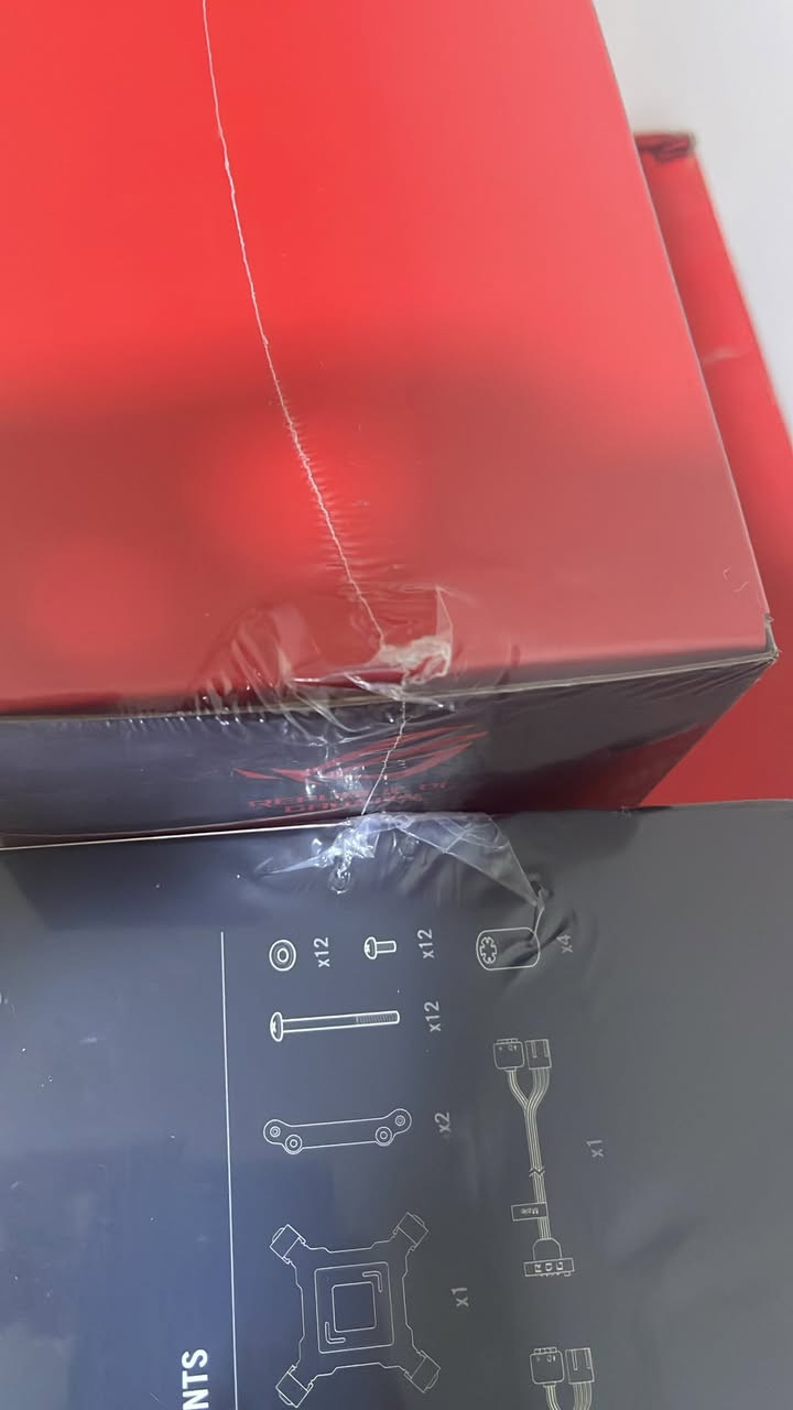 قطع جديدة من العملاق Rog جديدة غير مفتوحة كبس
مشتريها جدد وبطلت قررت اعوف الكيمنك فترة

Rog hyperion gr701 black  550 الف 

Rog ryujin 3 extreme argb 
600 الف

Rog thor 2 platinum 1200w Pcie 5.0  
600 الف

شباب الاسعار عالقديم و هم قارنت وية الاسعار هسة وًاني 
عارضها بارخص 

و الياخذ اكثر من قطعة الة تخفيض قوي كلش


**إذا كنت صاحب هذا الإعلان وتريد حذفه لأي سبب، رجاءا أرسل رسالة إلى الدعم الفني**