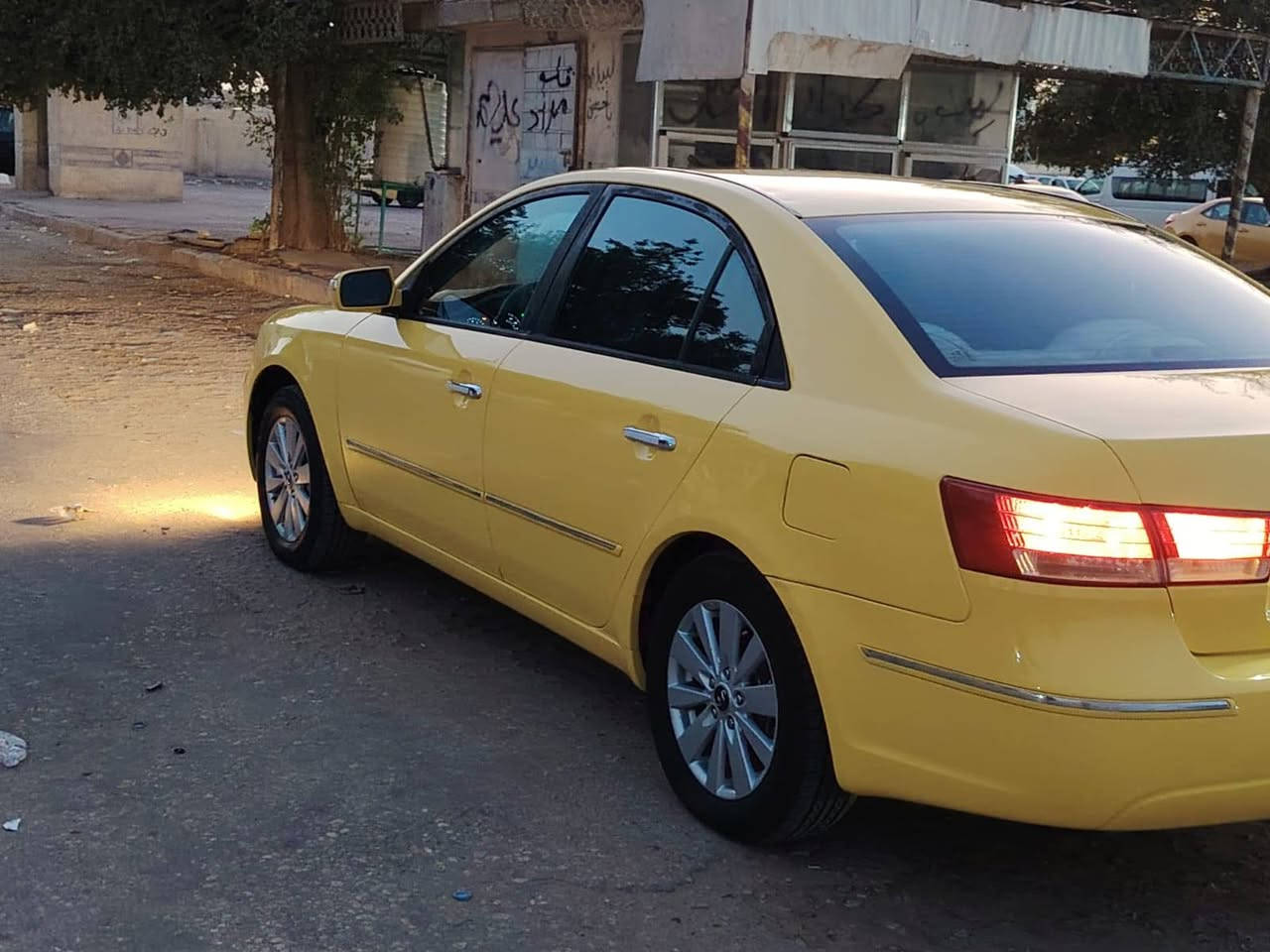 السلام عليكم سوناتا مديل ٢٠١٠خليجي بسمي مصفره هيئه وغرامات مكينه٢٤٠ ضرها بنيد وجاملغين فقط بدون داوخل مكاني نجف مكلف بلنشر تفاصيل أكثر خابر على الرقم السياره *********** السعر ١٠٠$وبيه مجال بصيط

