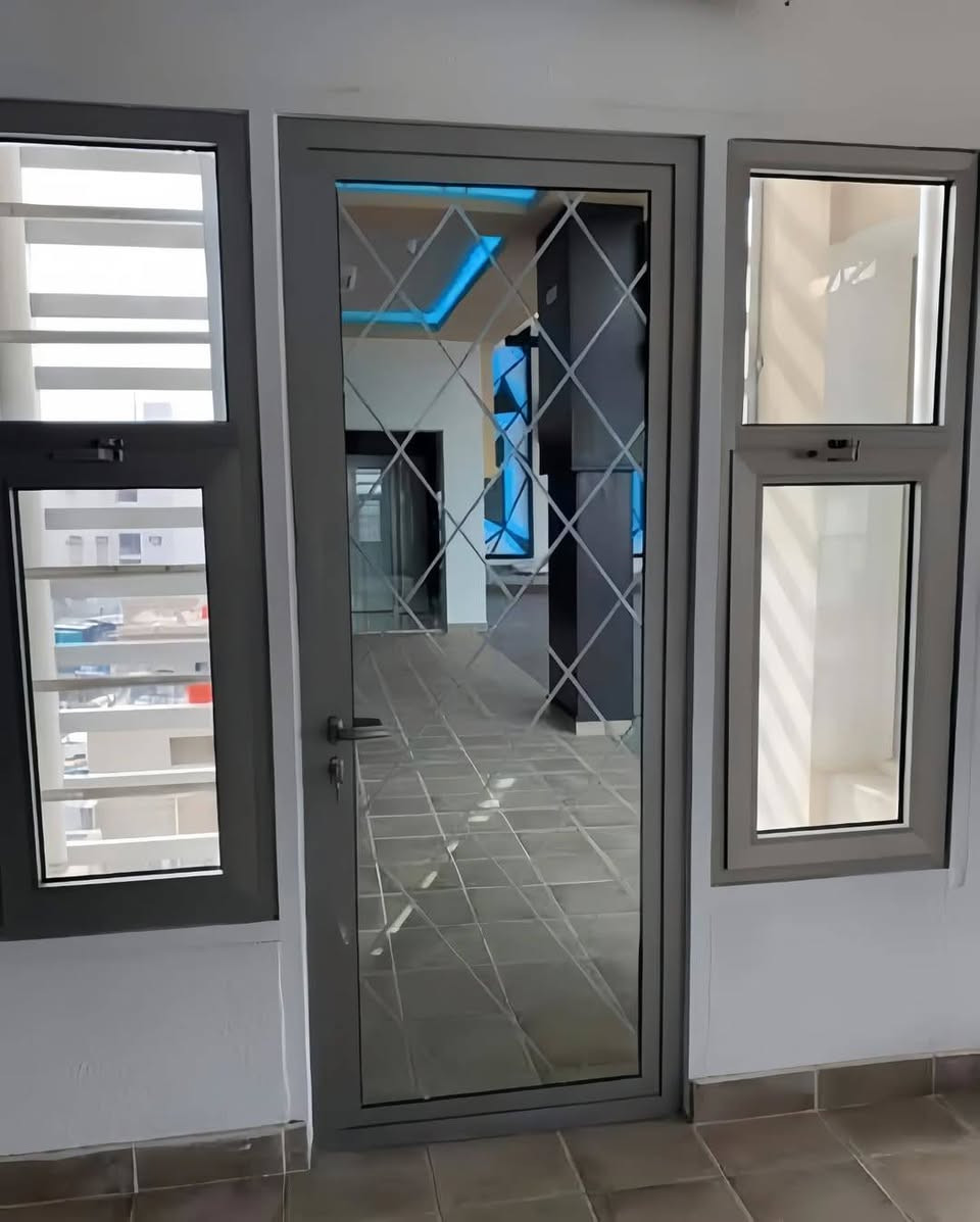المنتظر للالمنيوم لعمل كافة اعمال الألمنيوم الابواب و الشبابيك و المقطع تركي درجة اولى بغداد جديدة 
رقم الهاتف 
***********
