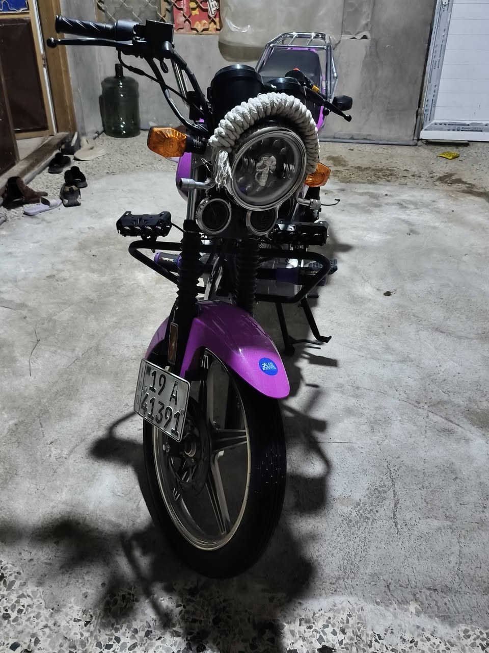 السلام عليكم الدراجه مديل 2024 وكيله ثامر خلخال رقم وسنويه سعرهه مليونين وبيه مجال 
  ***********
