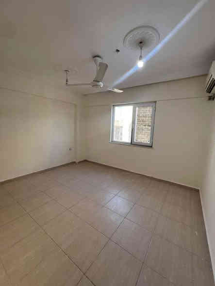 متوفر شقه  مستعجل للبيع في مجمع رامي لاند
موقع- تناهي مقابل جامعة ناوروز
مساحه- ١٢٥ متر
عدد غورفه -٢+١
واحد غورفه سويدي
٢ بلكون
السعر 4.20$ومجال

المزيد من معلومات تواصل عل هاي الرقم:
☎️ ***********
