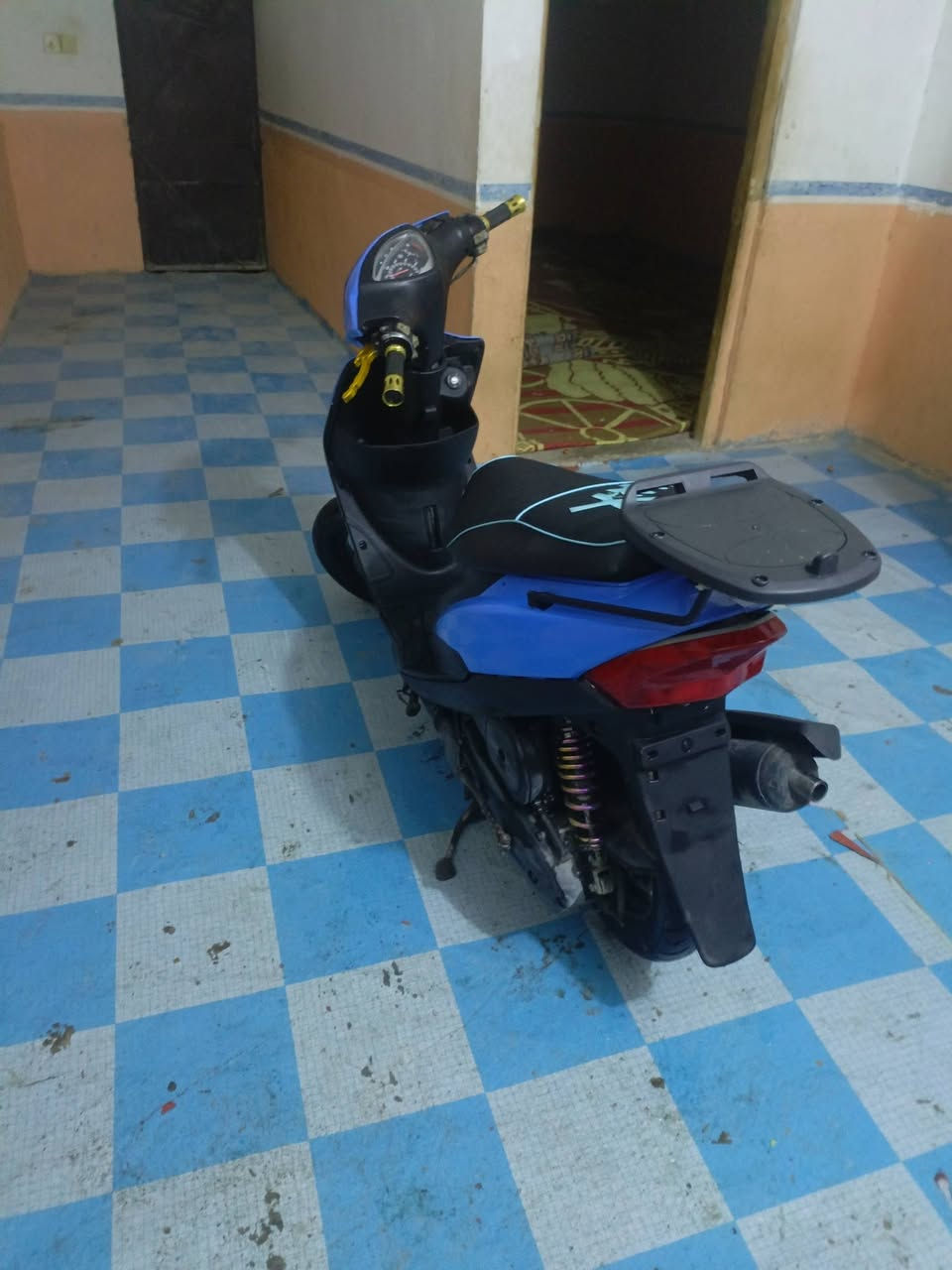 السلام عليكم ماكس ياباني رياضي نظافه شوفه عينك بالفيديو السعر 550 وبيها مجال قليل المكان كربلاء امن الداخلي ***********
