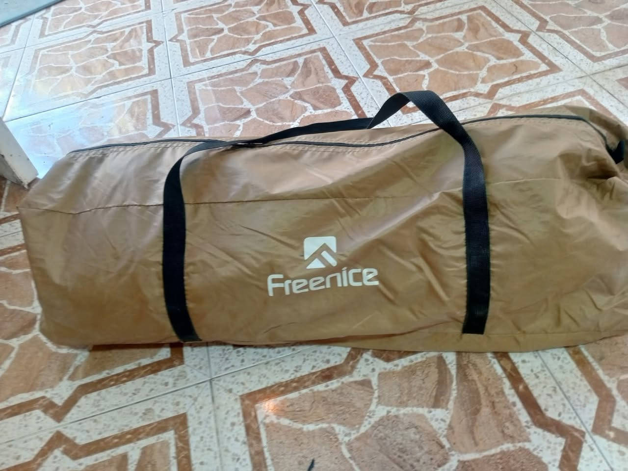 خيمة تخييم من فينيس للنزهات، مظلة من الفينيل الأسود، مقاومة للمطر والأشعة فوق البنفسجية، مظلة بمساحة كبيرة على شكل فراشة وزنها ٨ كیلو

قیاسها ٥ × ۳٫٥ متر
ارتفاع ۲٫۳ متر

سعر ٨٥ الف
توصیل محافظات ٥

تابع و ادعم الصفحة بلایك و تعلیق یاتیك كل منشورات یخص من معدات اوروبي للتخییم
محل رجل الرحلات للمعدات تخییم و تسلق
كركوك رحیم اوه 
واتساب مفتوح ***********

#every
