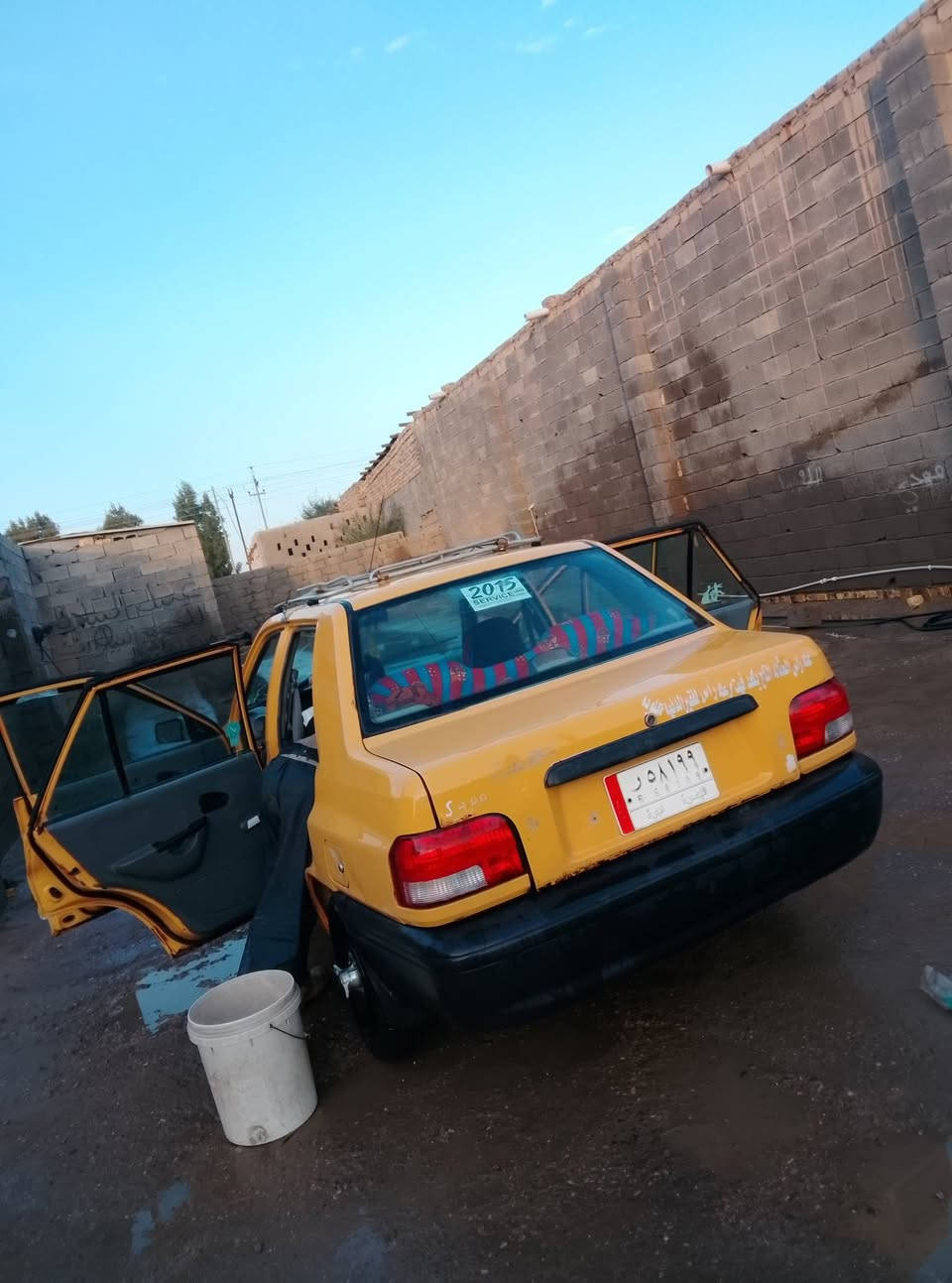 السلام عليكم اقره المنشور زين ولا تسالني بيش وشبيها ما بيها السياره اول شي سنويه نافذه ورقمها بصره هيئه مسدده بشهر الثاني گشره شوف عينك بيها خسفات وخياس مكينه وكير كفاله سعرها 20 ورقه قفل من الاخير مكان السياره طريق عماره كحلاء رقم تلفون للشراي فقط لا تتصل إذا مو شراي رجاءٱ ***********
