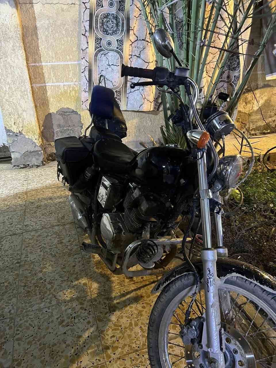 هارلي بريل موديل 1997 دراجه تجفيت جديد وتعمير جديد  جنط جديده اوراق كامله سعر 850 او مراوس  *********** عنوان بغداد النهروان
