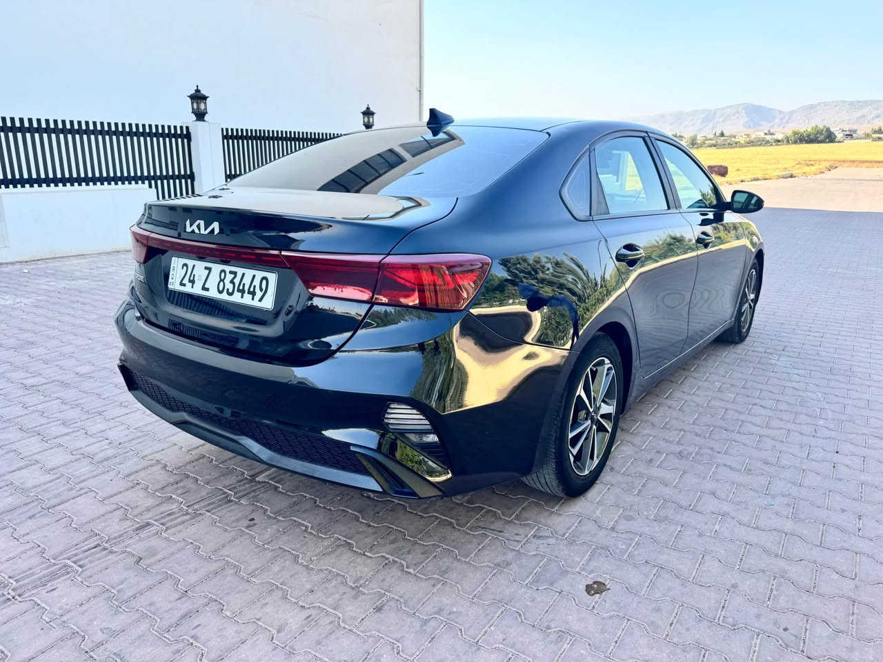 كيا فورتي موديل 2022 موصفات ويل كب و شاش كبير و ردارت امام و خلفي و جنبي ضرر جاملغ و باب سايق بدون دوخل و بدون ايرباك سعره سيارة138$ مجال مكان سيارة عقره رقم تلفون كورك وتساب *********** دهوك, العراق
