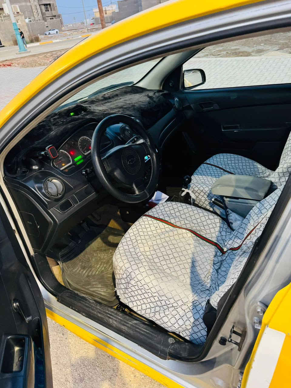 السلام عليكم لبيع افيو 2008 مسكر مكينه جديدة اليوم شديتها كير حداديه تبريد تايرات جديد رقم ذي قار بسمي انكليزي مكان السماوه سعرها 50 وبيها مجال بسيط اي استفسار عله رقم ***********
