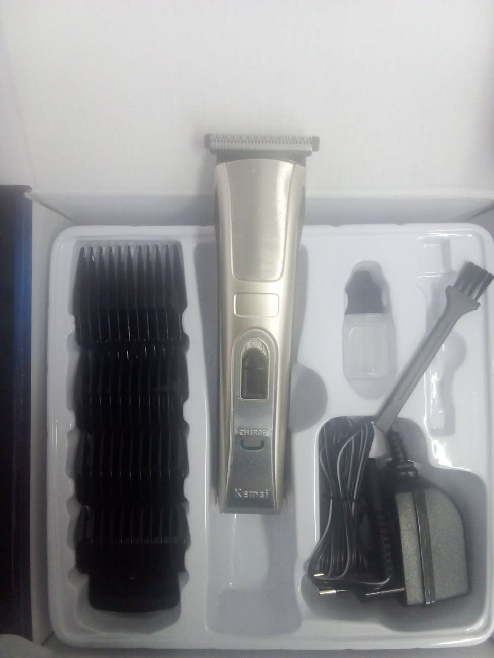 اجود انواع مكن حلاقه 
ليه 
؟ماتور قوي جدا 
بتشتغل فتره طويله 🌹 لمده ساعتين
معاها شاحن
بتحلق شعر ودقن 💝 
عشان معاها مشاط كل المستويات
وسعرها نارررر عروووض


**إذا كنت صاحب هذا الإعلان وتريد حذفه لأي سبب، رجاءا أرسل رسالة إلى الدعم الفني**