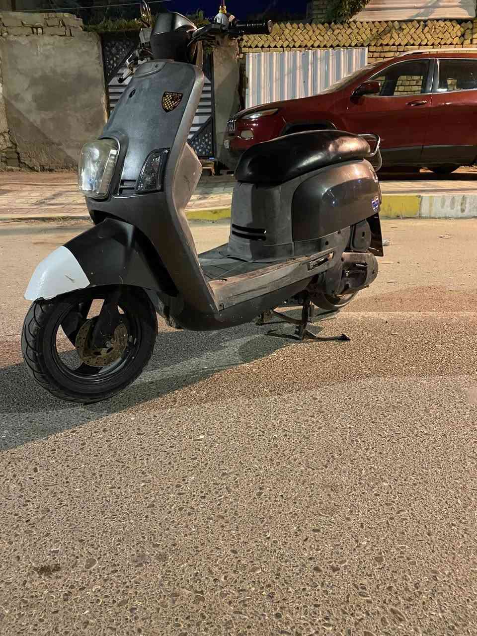 درجه البيع بوليسي مكفوله كفاله عامه ما مفتوحه كفرات ختم واحد شلعه و معدل سعر ٨٥٠ وبيه مجال الاستفسار اتصال على رقم *********** العنوان الناصريه حي الشهداء
