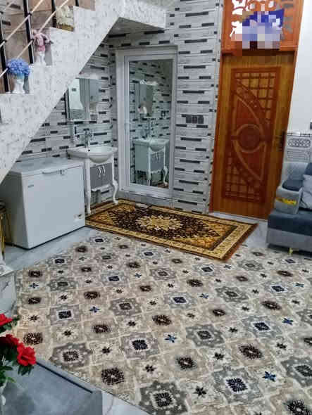 السلام عليكم الدار للبيع المساحة 105 الواجه 6النزال 17ونص العنوان بابل حي الزهراء شارع غسل بغداد ***********
