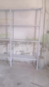 بيع مال مستعجل رفوف حديد استعمال قليل وجدد 07860616244