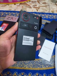 اخوان للبيع او المراوس جهاز ريد ماجك نوبيا z70 الترا النسخه عالميه 512...