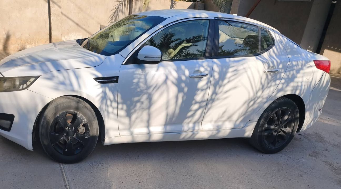 سياره اوبتيم موديل ١٣سياره طك كارتون تبريد حداديه كيرمحرك كله جديد كص جنطه تحكمات ستيرن محرك ٢٤٠٠اصل بانزين متوم طبق اصل سعر٤٥وبيه مجال ***********
