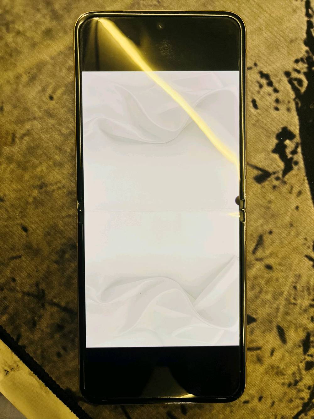 حله - بابل 
مستعمل Galaxy z flip 4