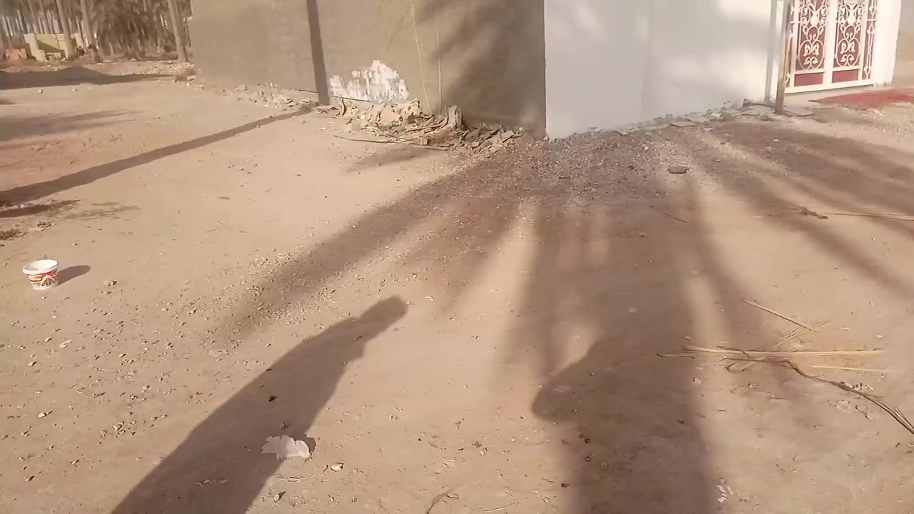 سلام عليكم قطعه ارض للبيع زراعي سند 25 قريبه عله شارع كلش مقابيلهه المخط منتزه***********
