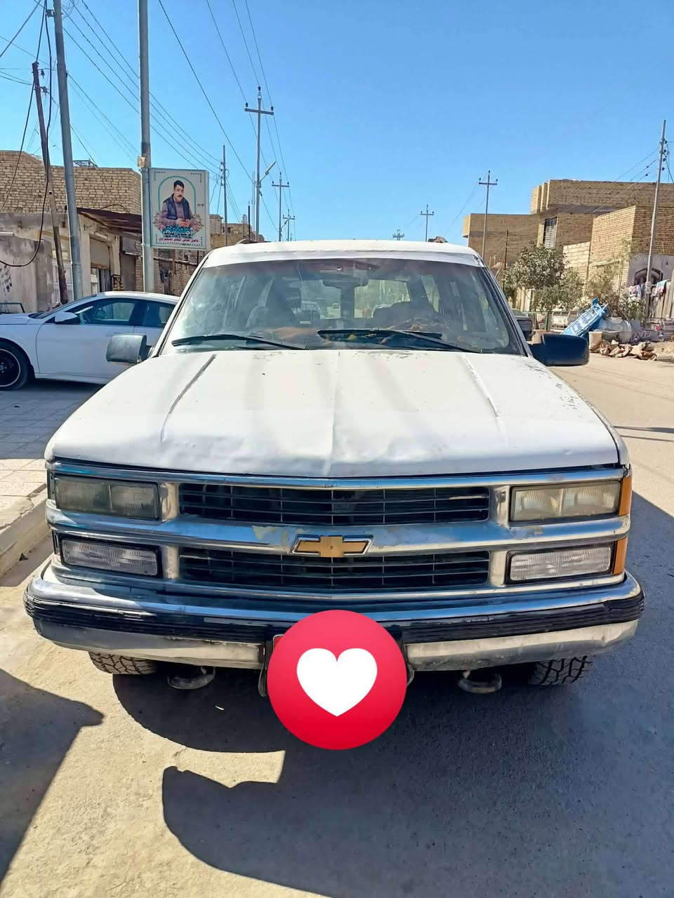 السلام عليكم للبيع بهبهان ٩٨ سيارة جاهزة كير ومكينه وحدادية وتخم تاير رقم ديالى اجرة راعيها بالحله بالمسيب ابيعها بدون راعي ومراوس ترهم مكانها الناصرية سعرها ٢٥ وبيها مجال ورقمي *********** والشراي يتصل
