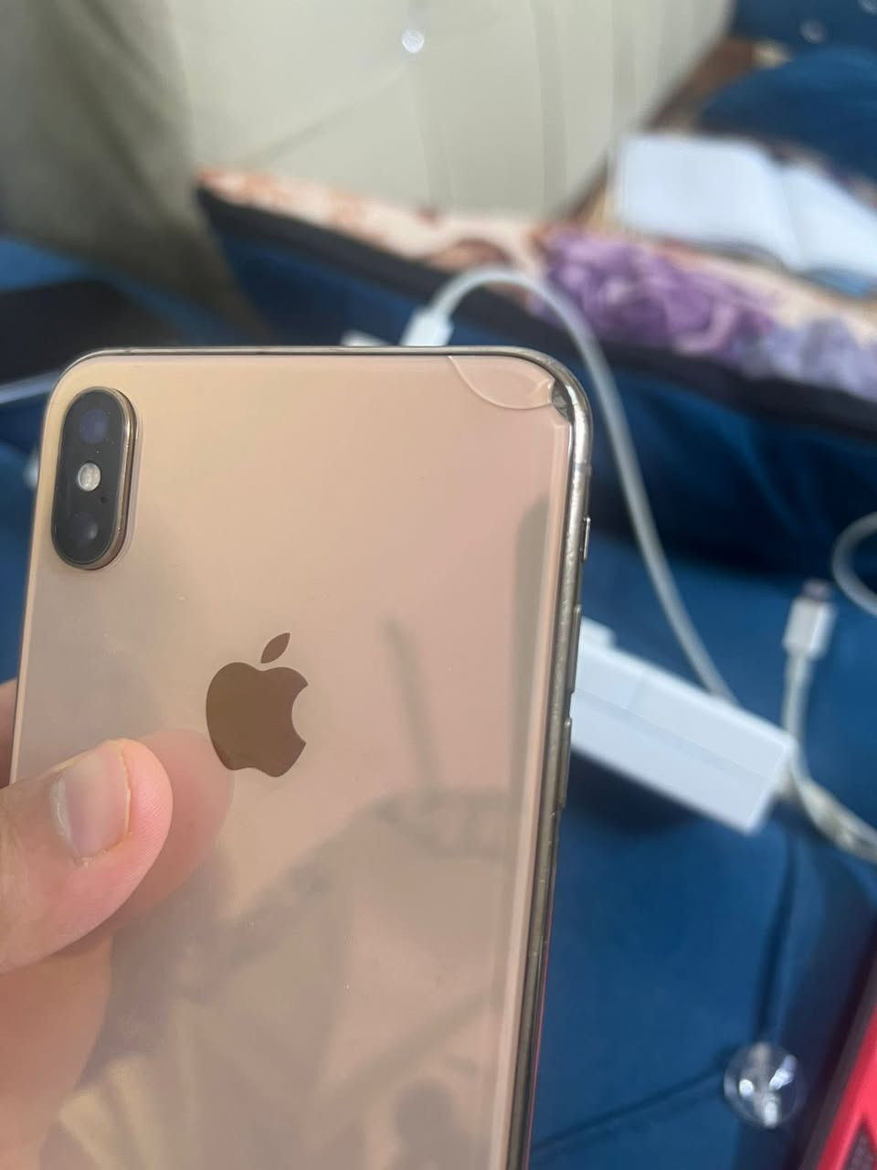 سلام عليكم
ايفون Xs max
للبيع
القطع المستبدله:شاشه اصليه،بطاريه
فيس ايدي لا يعمل.
السعر 160وبي مجال للطيبين
*********** واتساب

