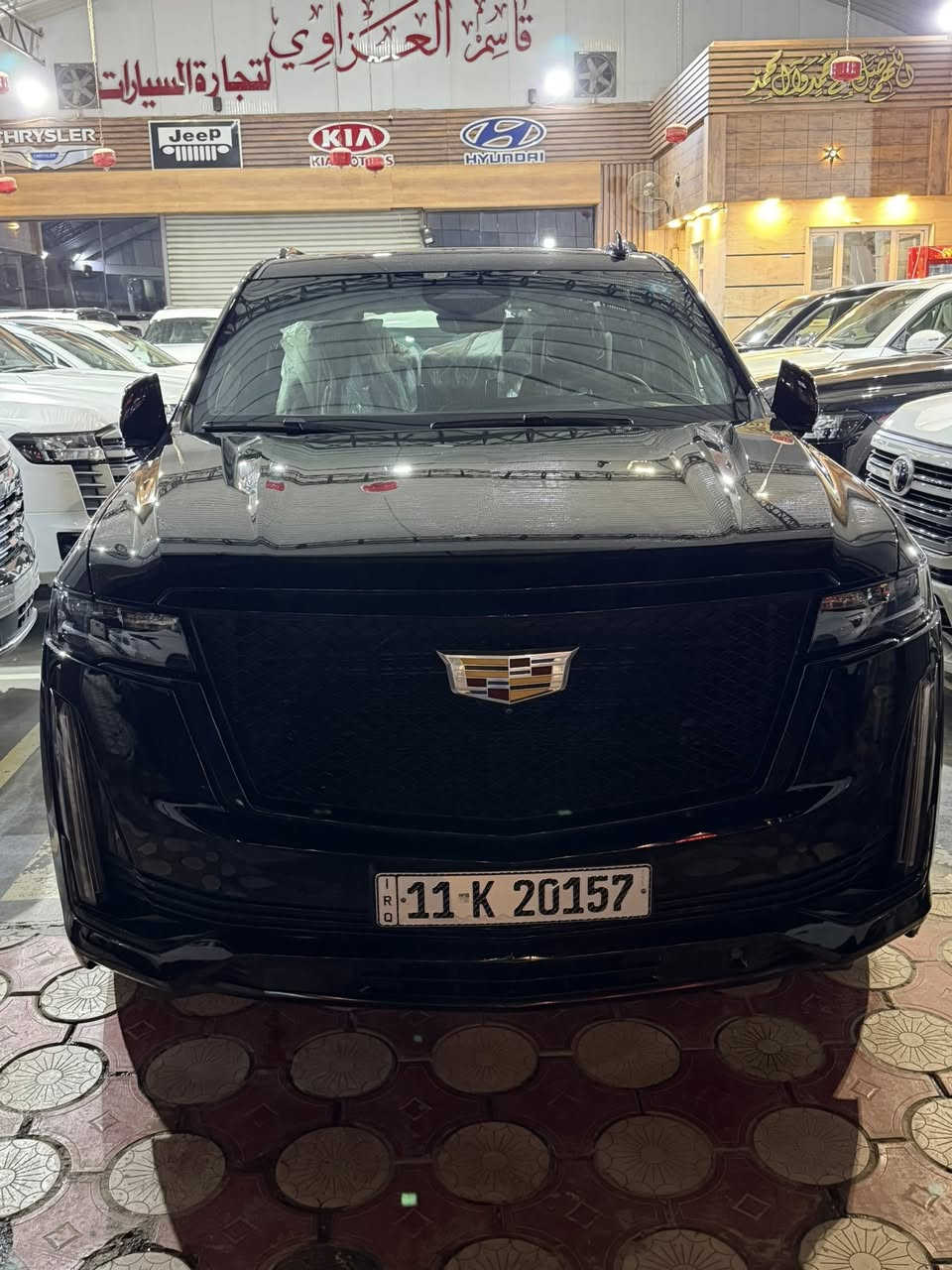 🇺🇲 CADILLAC ESCALADE Black Edition /Espresso🇺🇲
كاديلاك اسكاليد بلاك ايدشن

( خليجي وكاله )الموديل:2023

حجم المحرك : 6,2 لتر

عدد الاسطوانات : 8 سلندر 

المواصفات  : فول اوبشن            مقاعد مساج +تبريد +تدفئه مقاعد +مقاعد بقلاوه              تنده كنتاره.                                  لون الداخل اسبريسو 

* نظام هيدروليكي ( جكات )

* رادار امامي + مانع تصادم

* دخول ذكي للسياره + تشغيل بصمة + فتح صندوق السياره بحركة الرجل

* المقاعد كهرباء من الجلد الفخم + تدفئة وتبريد

* نظام رؤية محيطيه + كامرة داخليه Bird View

* فتحة السقف بانوراما 

* الإضاءة زينون + LED

* سستم صوت AKG 

السياره رقم بغداد 

***********

***********

