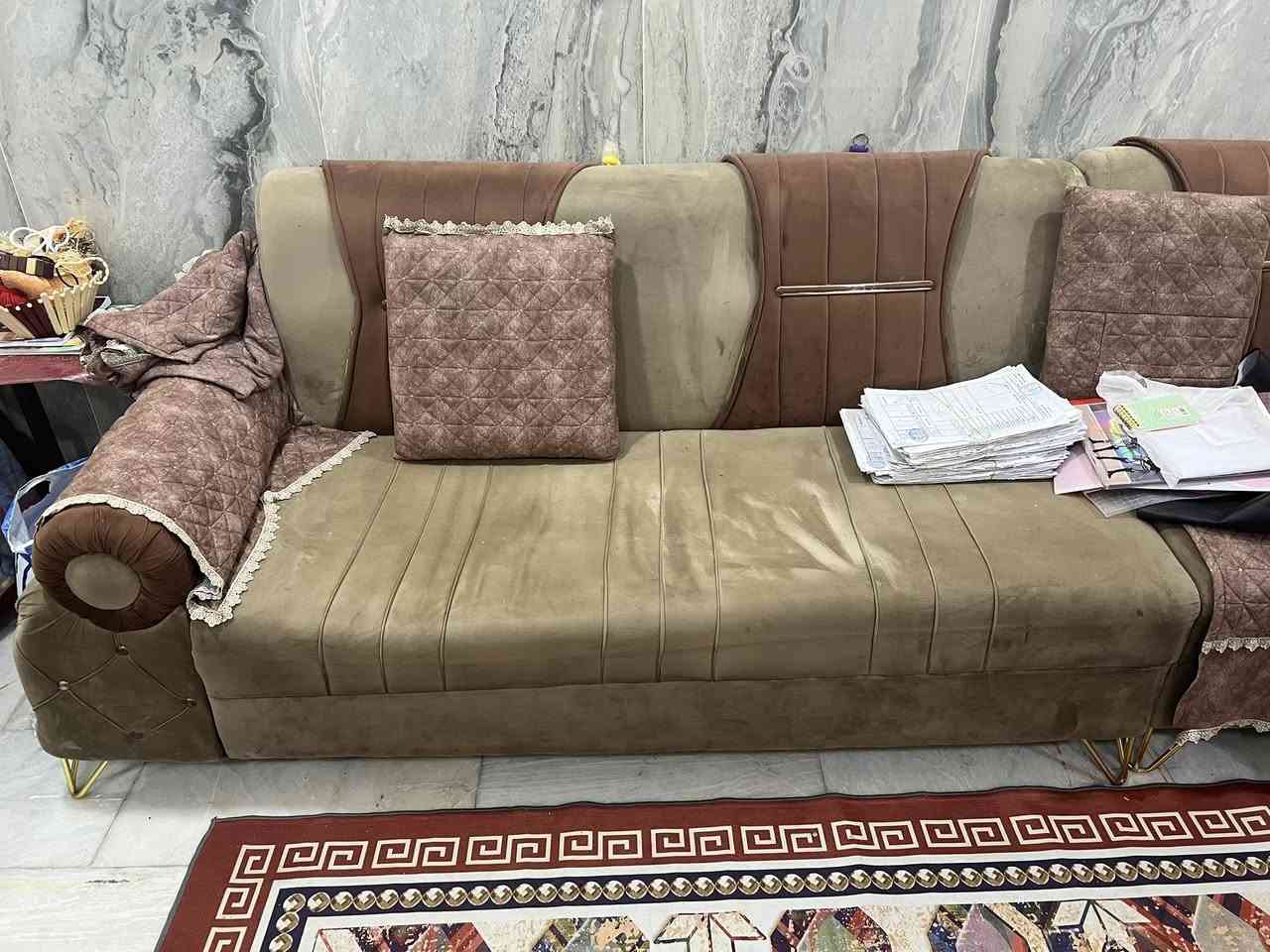 السلام عليكم تخم عدد4 للبيع مكانه بغداد حي جهاد سعر 150 رقم ***********

