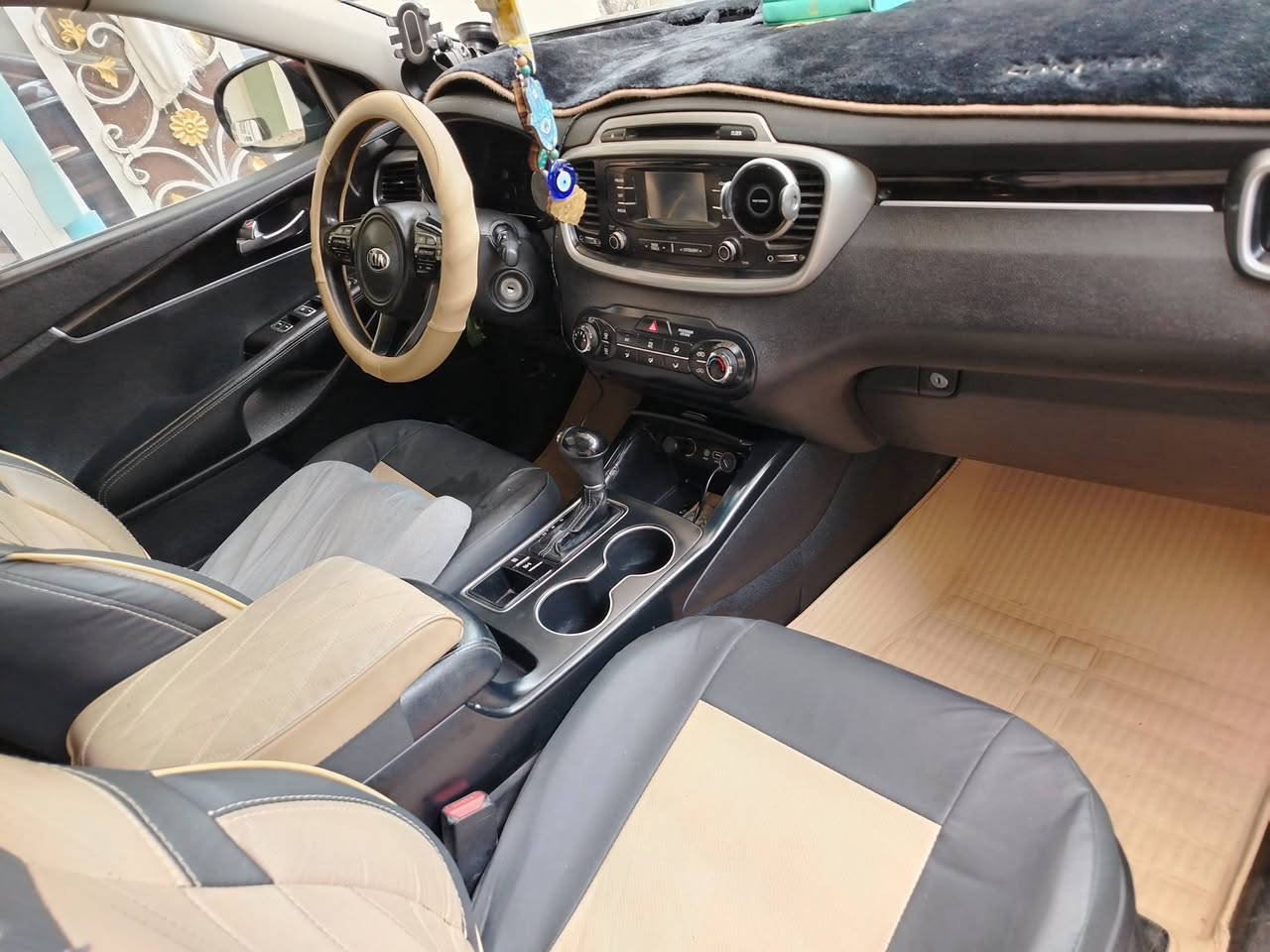 للبيع: كيا سورنتو 2016 امريكي
📍 الموقع: بابل – الحلة
محرك: 4 سلندر
عداد المسافة: 131 
رقم: بغداد (إنكليزي)
الحالة: جيدة جداً / استخدام شخصي(صاحبتها بنية) 
السيارة نظيفة 
صور الحادث والسونار مرفقة
💰 السعر: ١٤٥
📞 للاستفسار: (***********)
