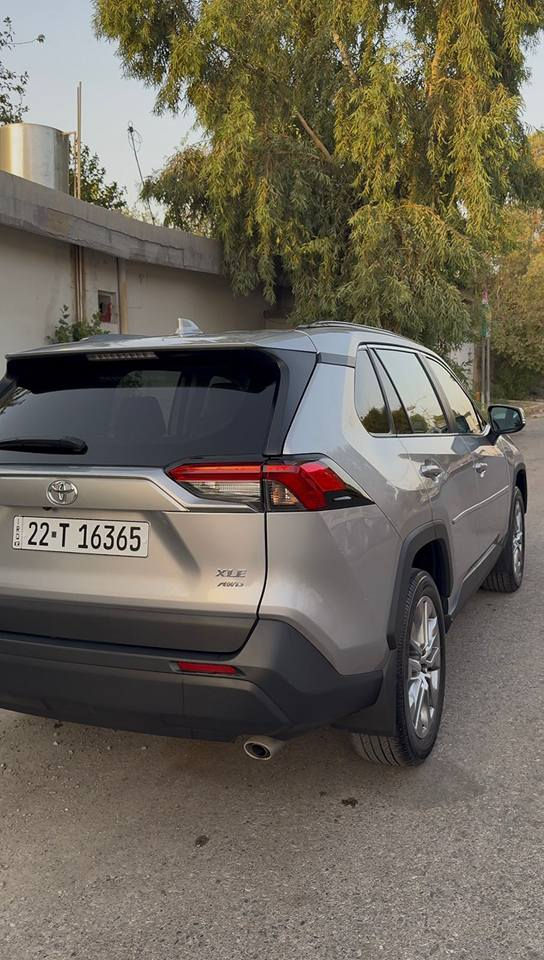 فرۆشتن TOYOTA RAF4Rمۆدێل 2022 ڕەنگی سلڤەر مواسەفات XLEپریمەر  دەرگایی سایەق 2پەنجە تەعدیلی هەیە و چملغی پشتەوە لایی سایەق بۆیاغە بێ ئێرباک بێ ژوورەوە تەنها ـ25هەزار ڕۆشتوە  بۆ زانیاریی زیاتر پەیوەندی بکە بە *********** أربيل, العراق

