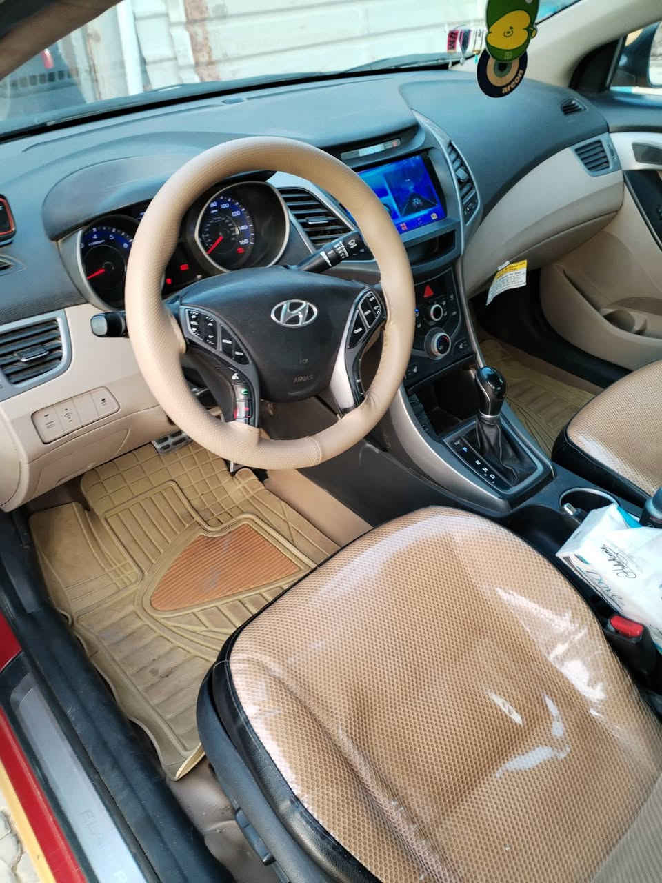 سلام عليكم شباب الانتره موديل 2015مكفوله كفاله عامه تبريد ❄️سياره خير من الله السعر 110وبيهه مجال للطيبين الاستفسار عله الرقم ***********
