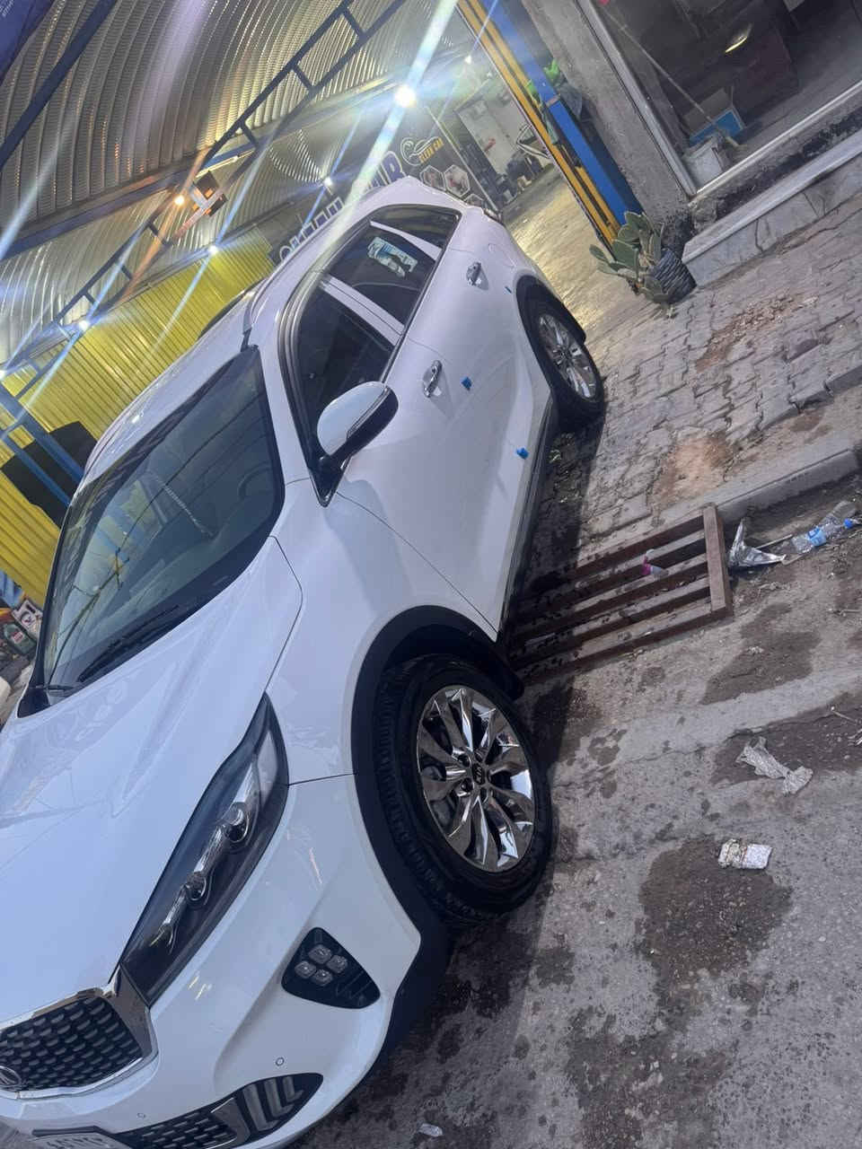 (مكلف بالنشر ‏) اتصل براعيها ارقامه جوة
كيا سورنتو خليجي جديدة السيارة 
‏موديل 19 شكل ال20  ماشيه 180k 
‏كفاله من كل شي كفاله من اي شي شرط السونار
محرك 6 سلندر
7راكب
3 قطع تبريد
تخم تاير  جديد اصلي 
كمبريسر جديد ميكانيكي ستوني شادة 
‏باقي المواصفات معروفه 
‏رقم اربيل باسم شركة تحويل او وكاله جاهز سنوية ساقطة 
‏العنوان نجف حي ميسان قرب النفق 
‏السعر 215 قفلها  
‏ ‭0782 783 0636‬
‭+964 781 226 9898
