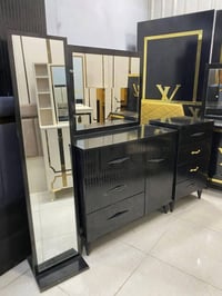 غرفه كلها رقي وحلوه سعرها بس650واصل شدونقل جديده07779891367اي استفسار ...